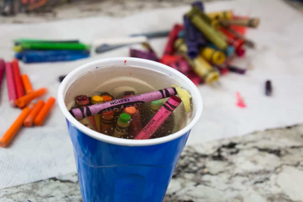 How To Melt Crayons In Silicone Molds The Easy Way - Crafty Art Ideas