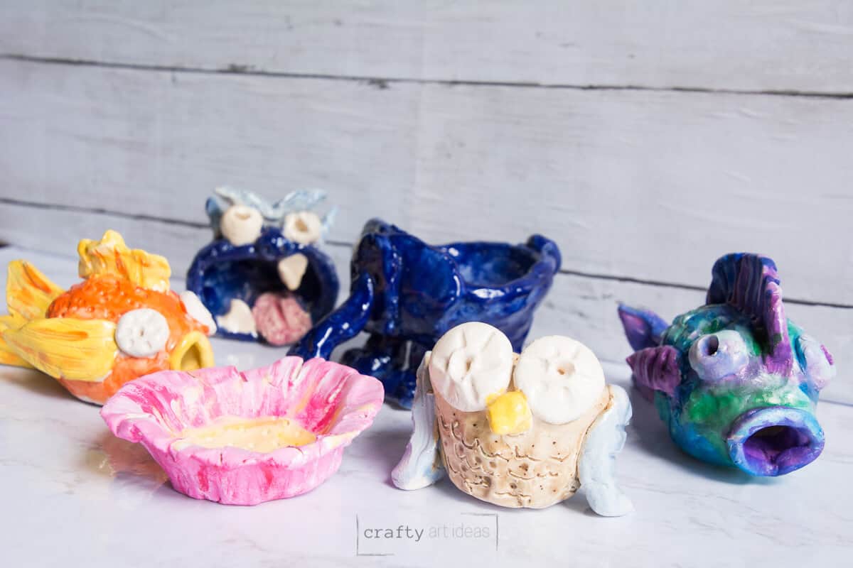 examples of clay pinch pot projects for kids.