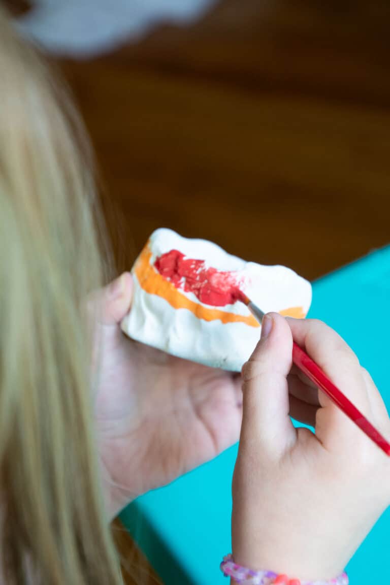 How To Make An Easy DIY Clay Heart Trinket Dish - Crafty Art Ideas